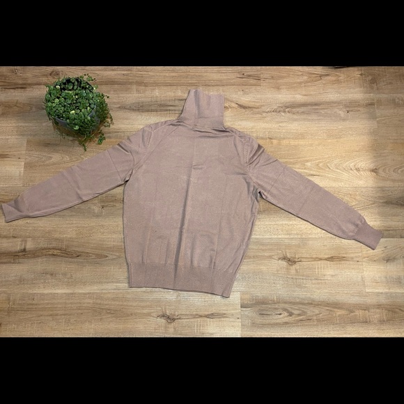 Woolen Bloom turtleneck sweater - Picture 1 of 8